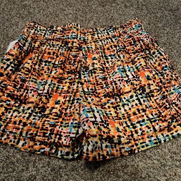 High waisted shorts - Picture 3 of 3